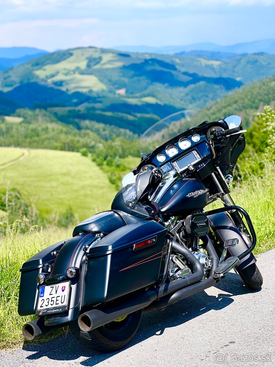 Harley Davidson, Street Glide Špeciál black, 2014