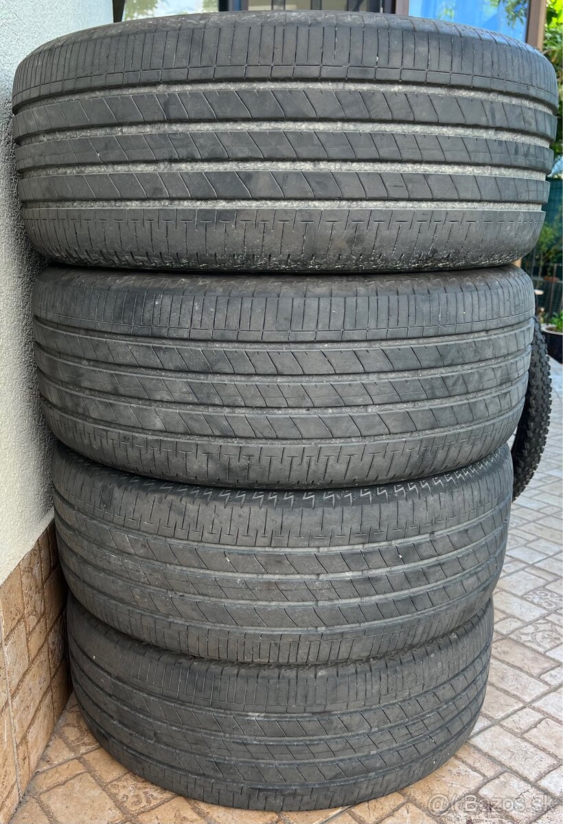 215/45/R18 Bridgestone