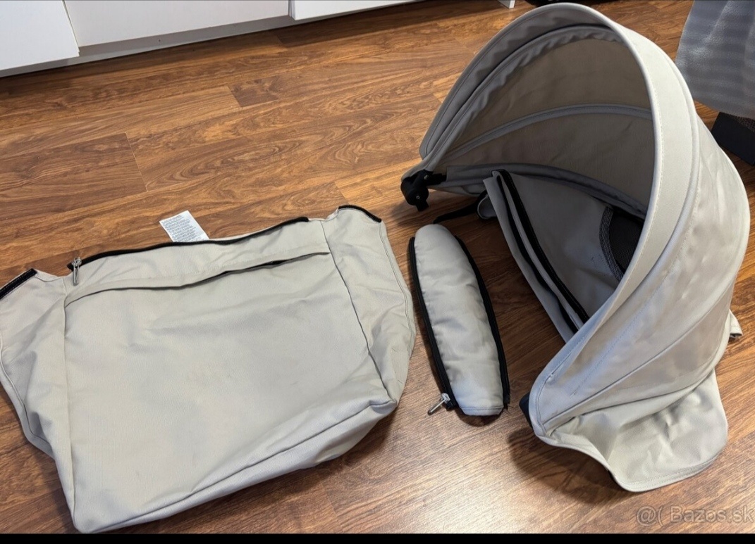 Strieška na kočík Britax