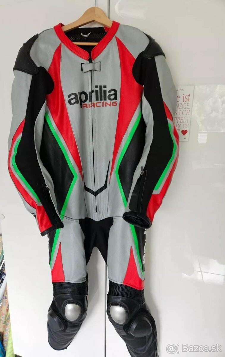 Kožená 1 - dílná kombinéza na motorku