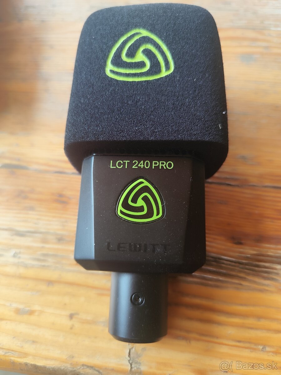 Zvuková karta štúdiový mikrofón midi kláves