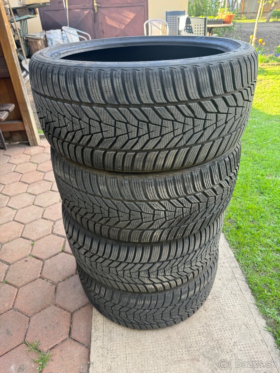 Hankook Winter icept evo3 235/35 R19