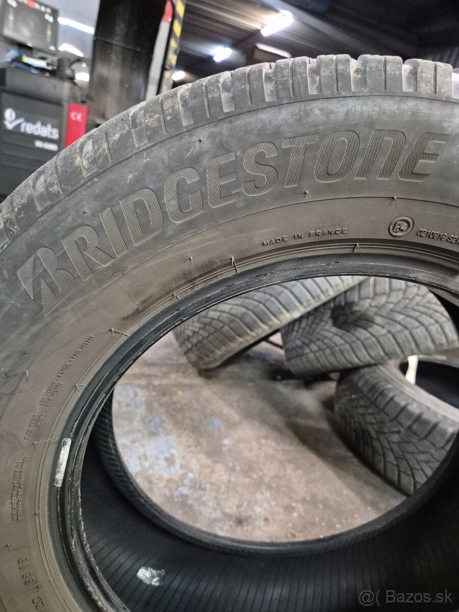 Bridgestone Blizzak 215/65/R16 zimné