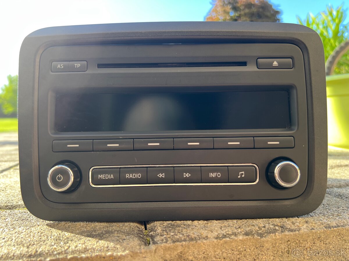 Rádio na Škoda fabia 2 alebo roomster