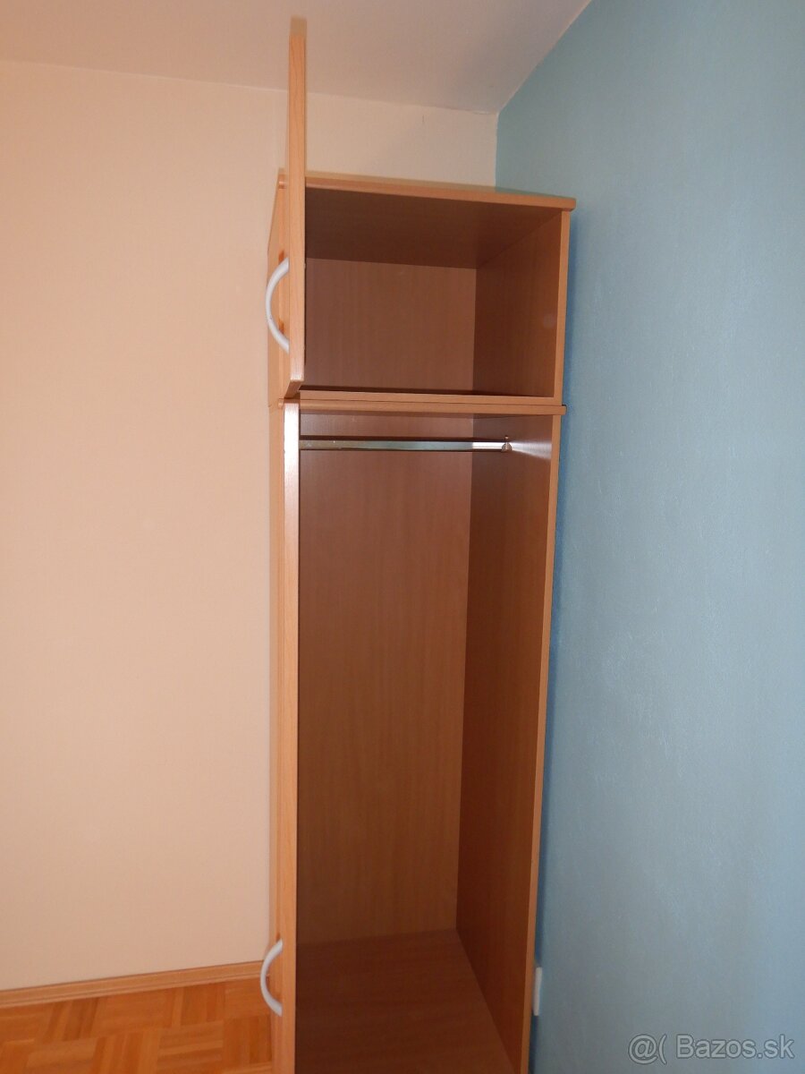 šatníková skriňa + nadstavec