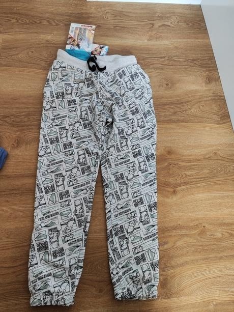 Tepláky , kraťasy  chlapec veľkosť  134 nové