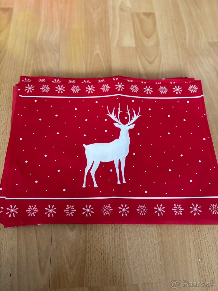 Mäkký novoročný obrus - 32 kusov