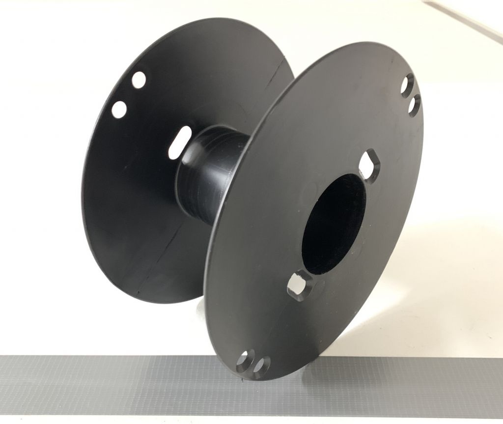 Predám Plastové cievky na káble