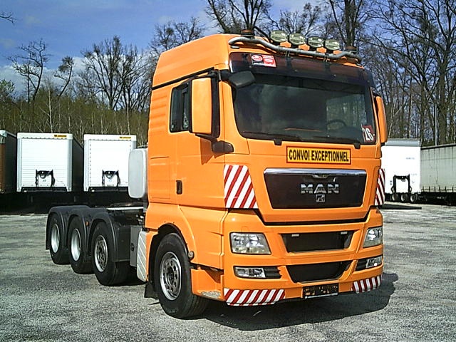 MAN TGX 41.540 XLX 8X4 SCHWERLAST podvalnik, nadrozmer