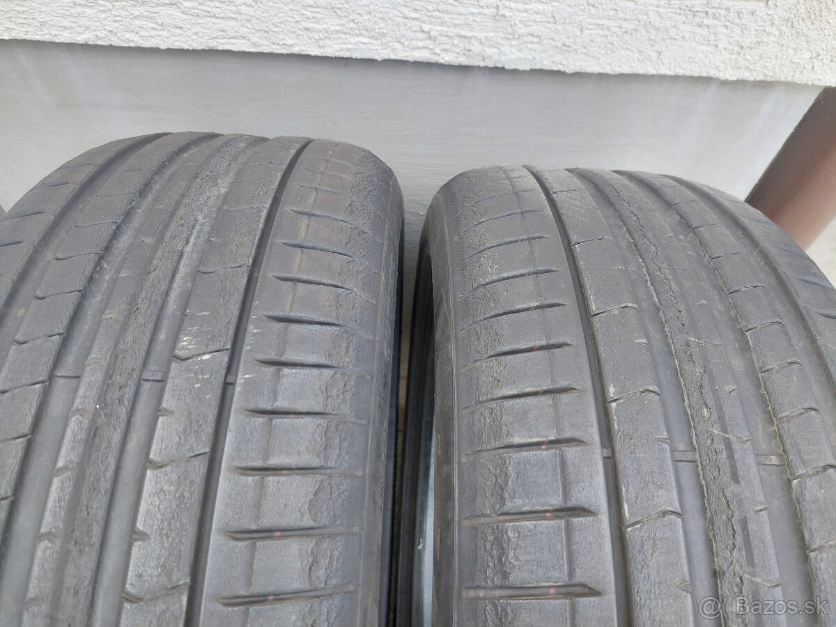 2x Pirelli 245/45R20