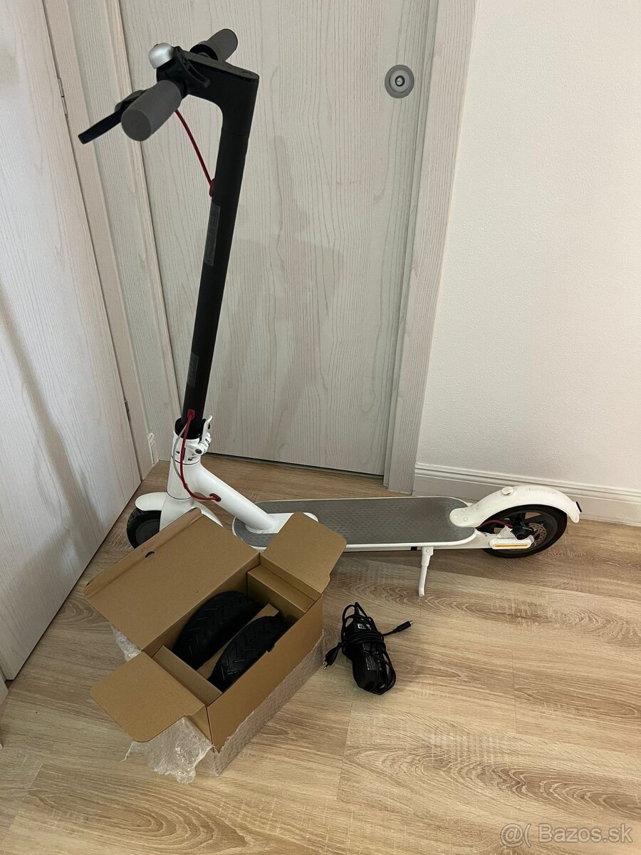 Xiaomi Mi Electric Scooter 2