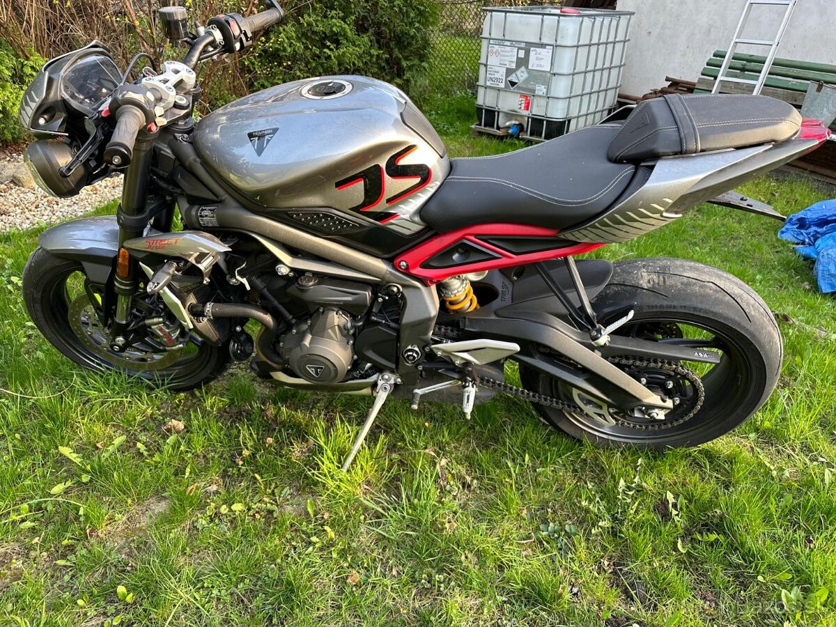 Triumph speed triple 765rs