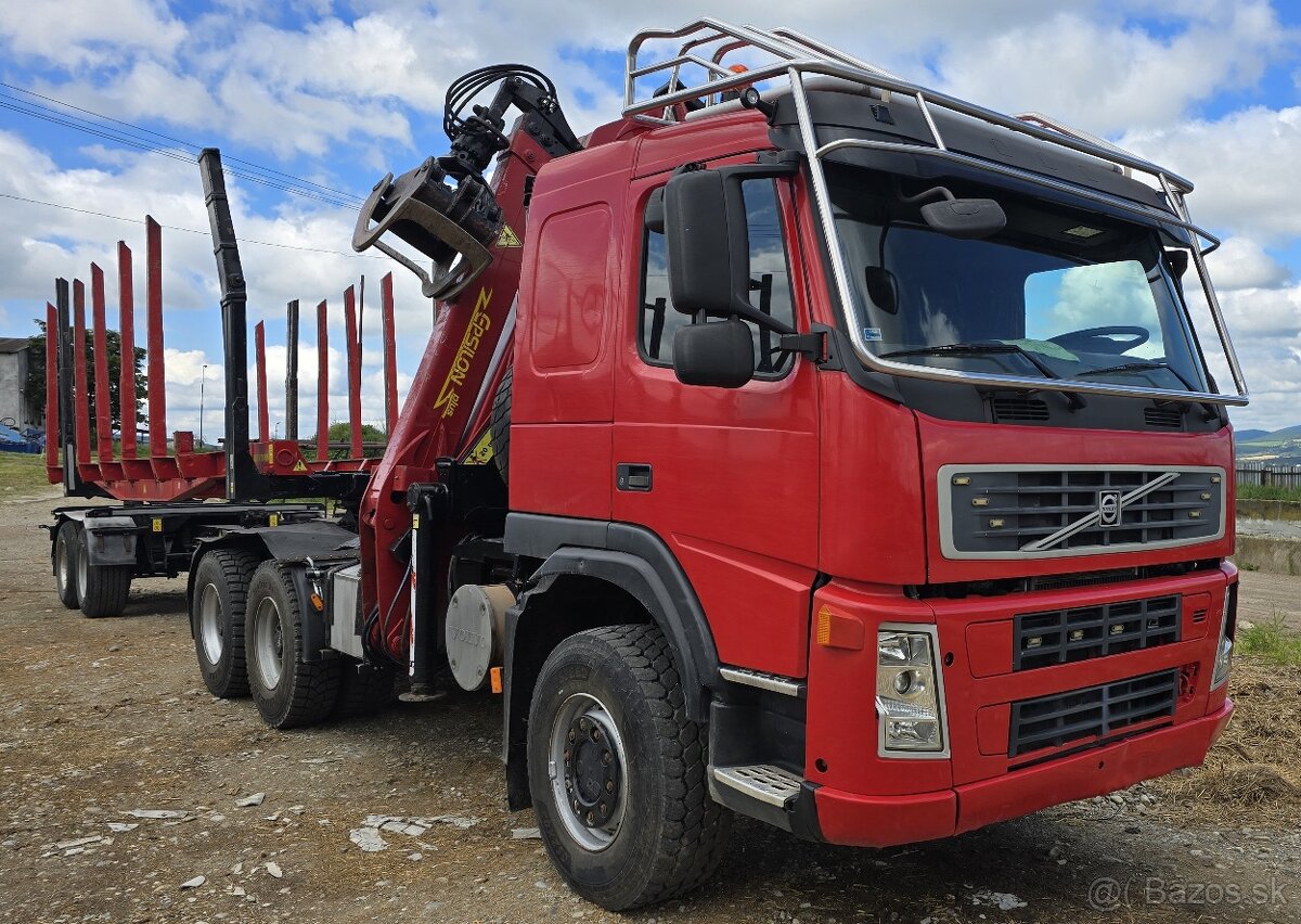 Lesovoz VOLVO FM440 6x6