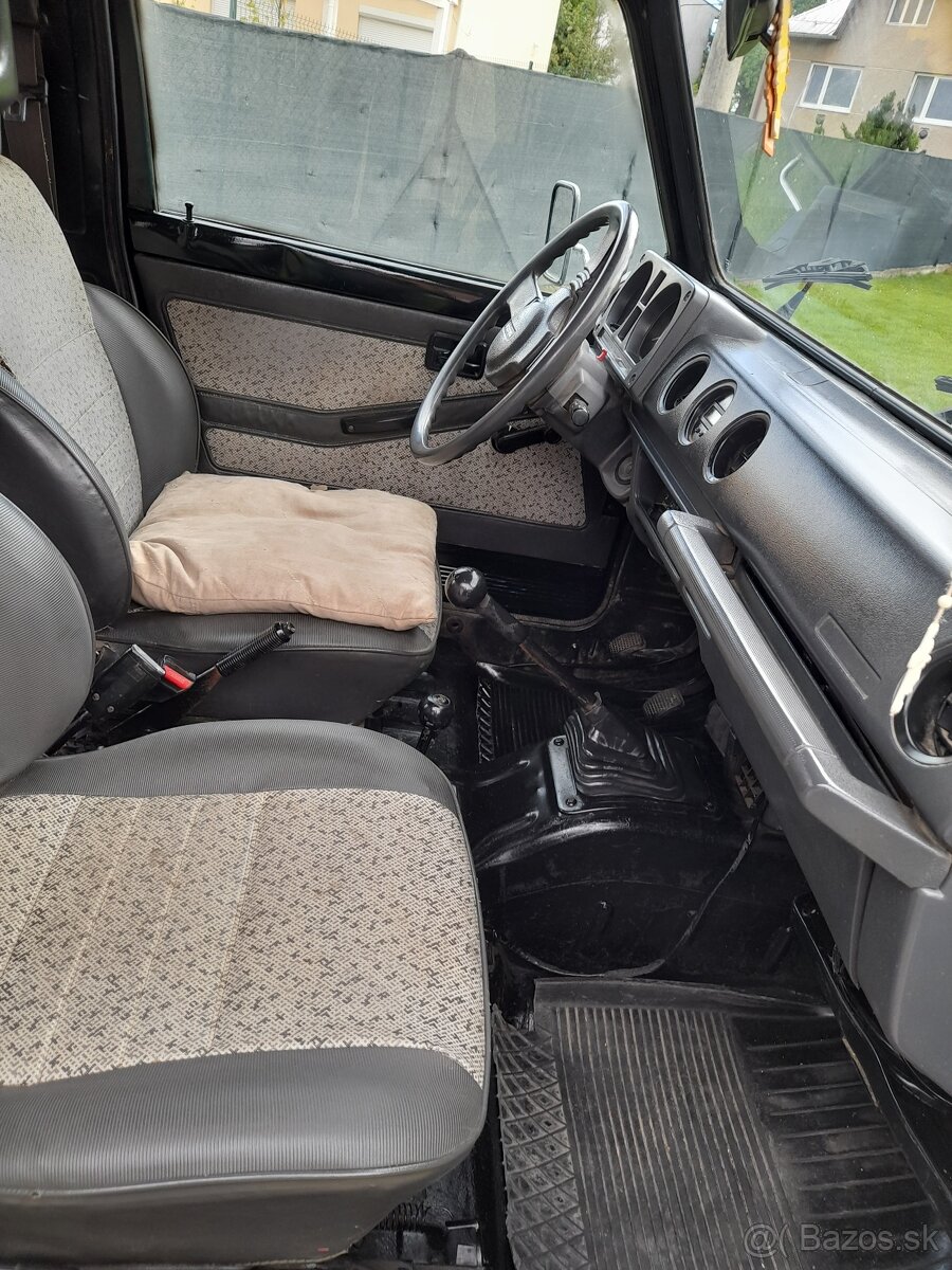 Predám suzuki samurai 1.3