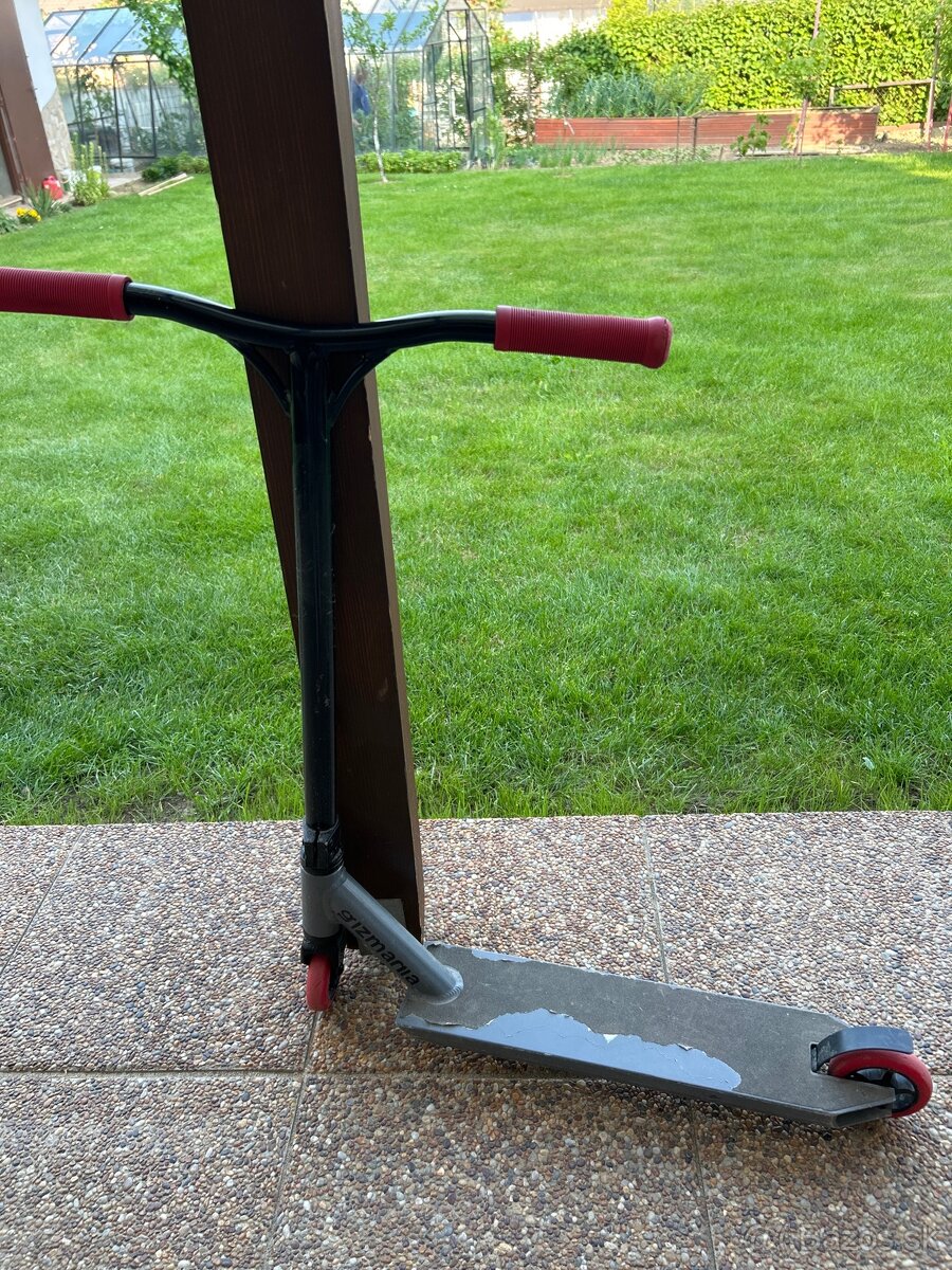 Kolobežka Grit (model Grit Mayhem)