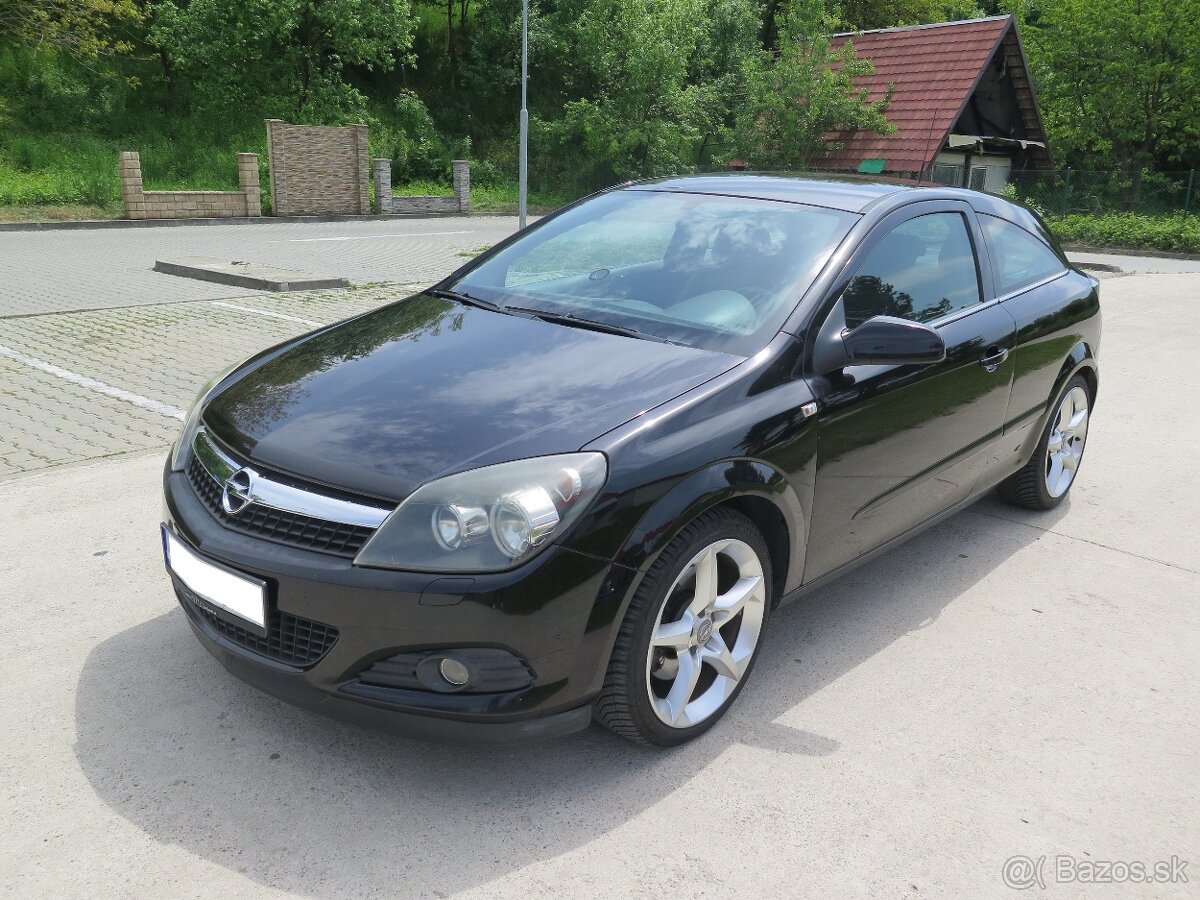 OPEL ASTRA GTC 1.9 CDTi Cosmo