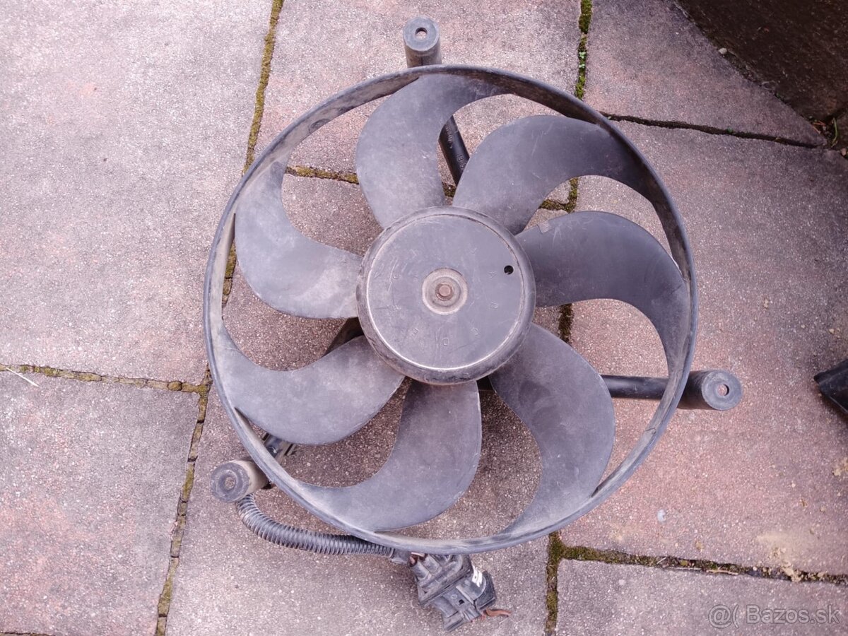 Ventilátor chladenia motora Golf 4 Ø: 345 mm, 250, 60W