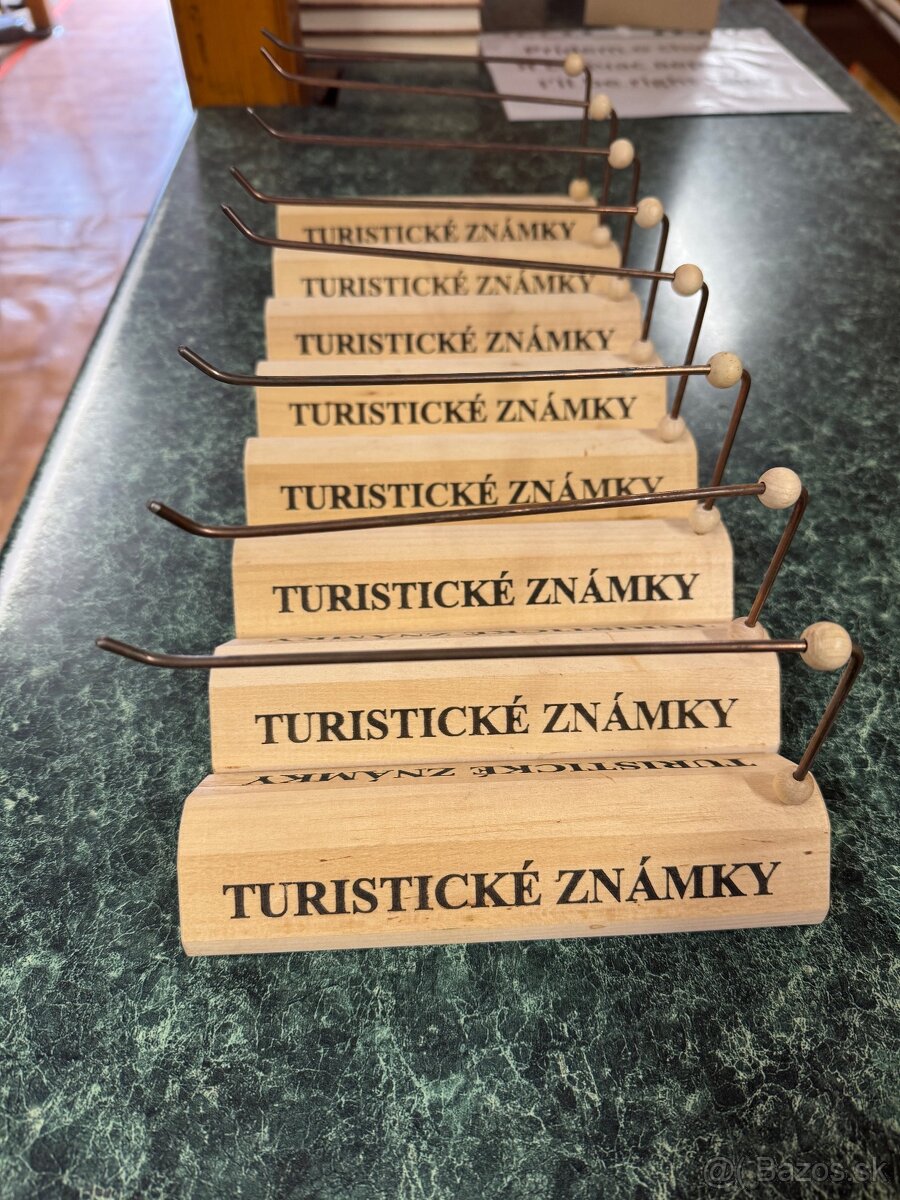 Predám stojany na turistické známky