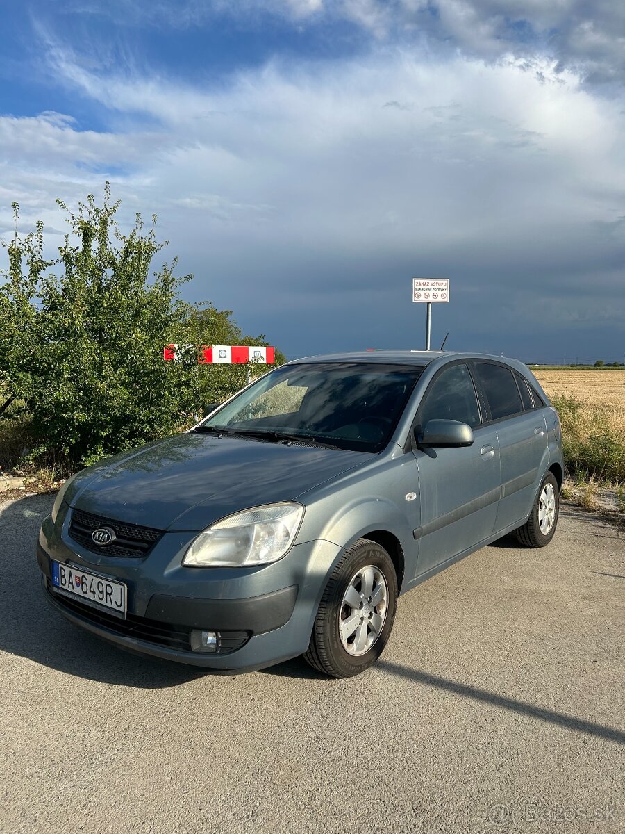 Kia Rio Sporty 2007