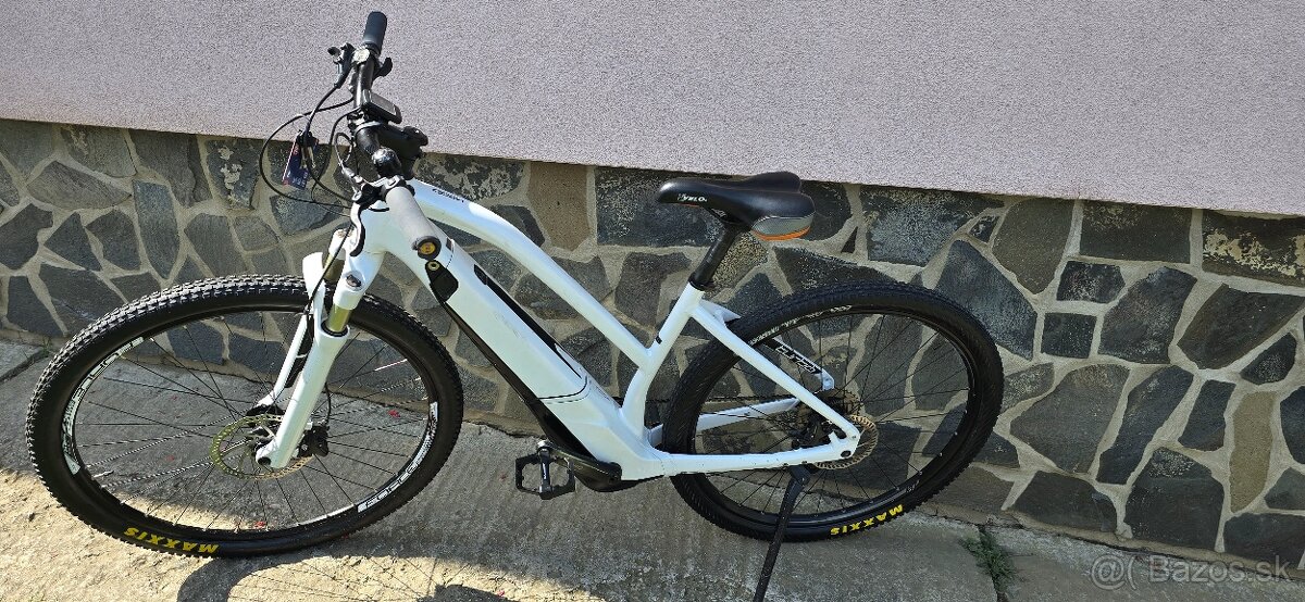Dámské elektrokolo Specialized Vado