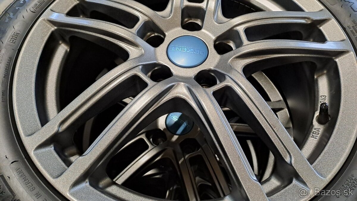 Predám zimný set 17"-5x108+205/55r17 Dunlop ako new