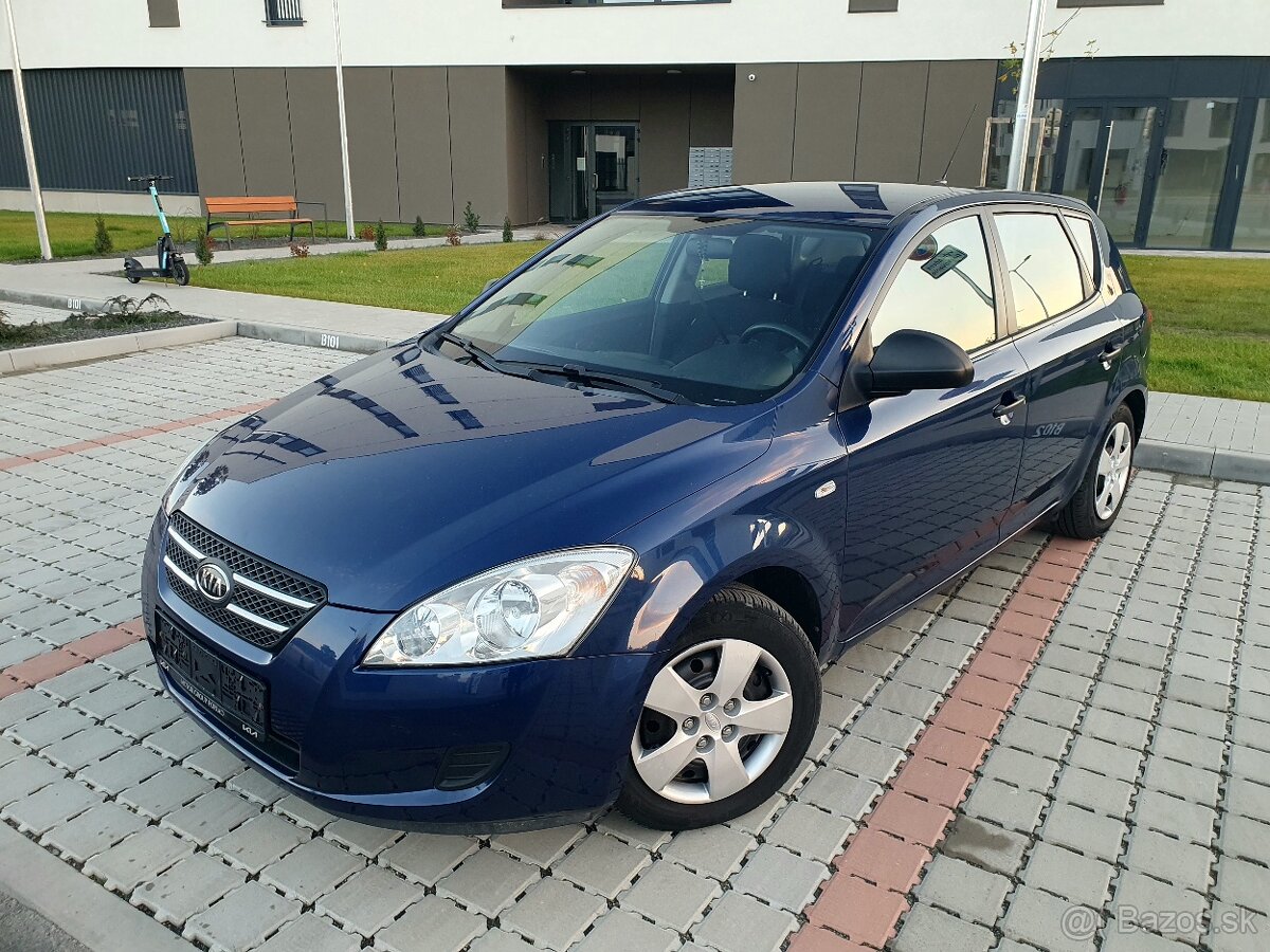 Kia Ceed 1.4 benzin 77kw