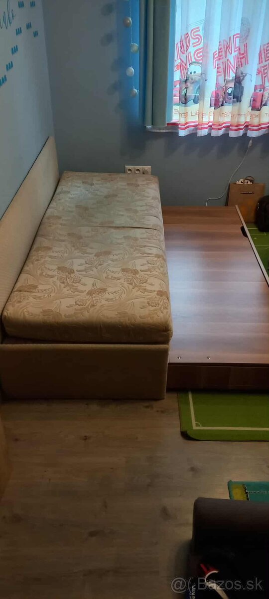 Rozťahovacia válenda