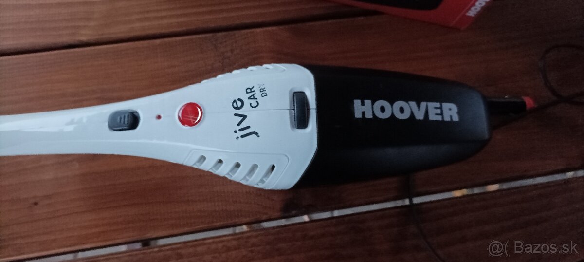 Vysávač hoover do auta