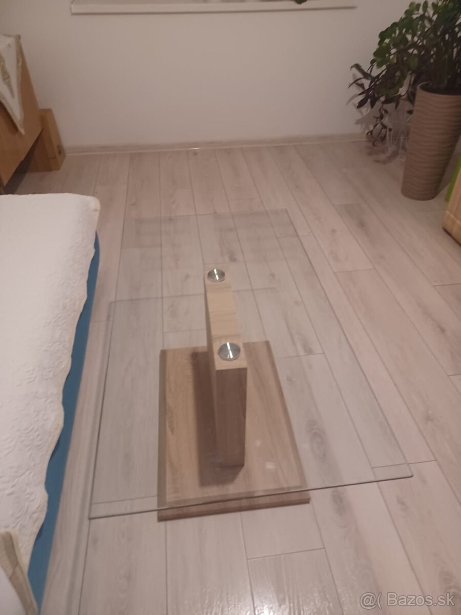 Konferenčný stolík