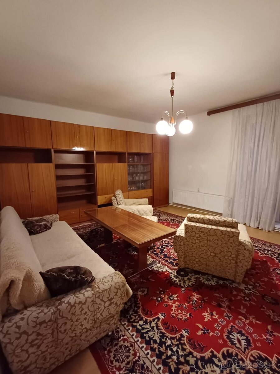 Prenájom - 3izbový byt Sečovce, 30 min autom Volvo