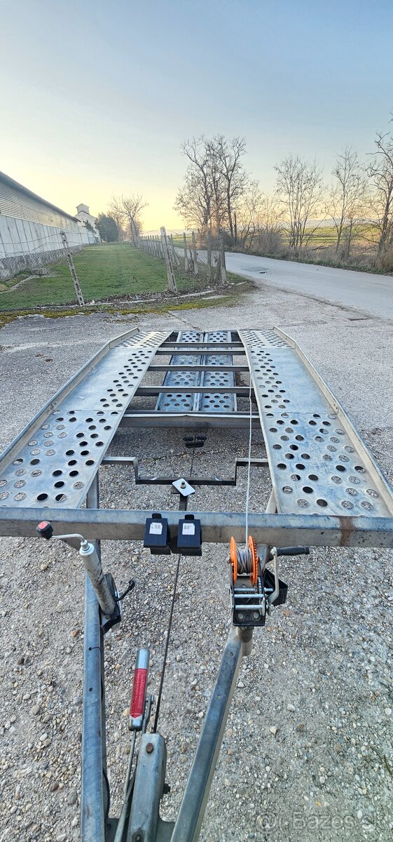 Prenájom autoprepravníka 2000kg
