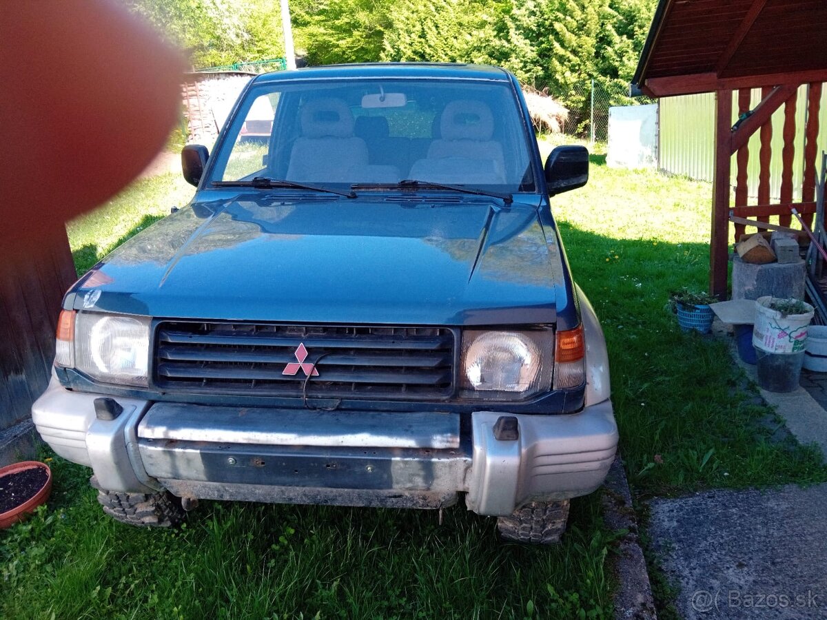 Mitsubishi Pajero 2.5