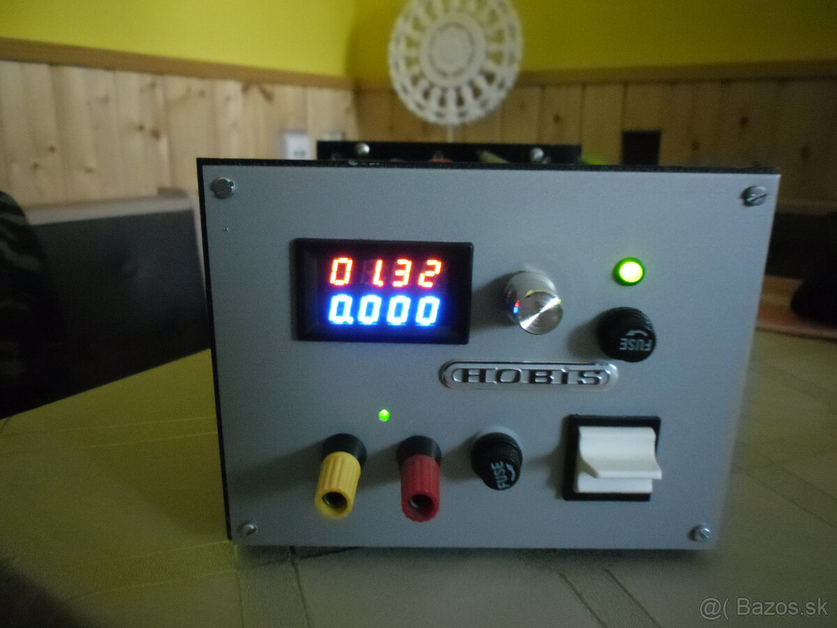 regulovatelný zdroj (toroid) pro radiostanice