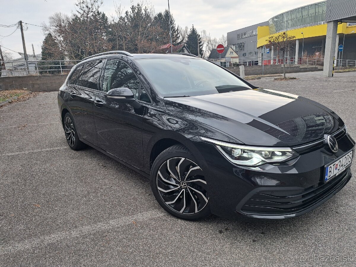 Vw golf 8 variant 2.0tdi manual 6r.Rok 10/2021 model 2022