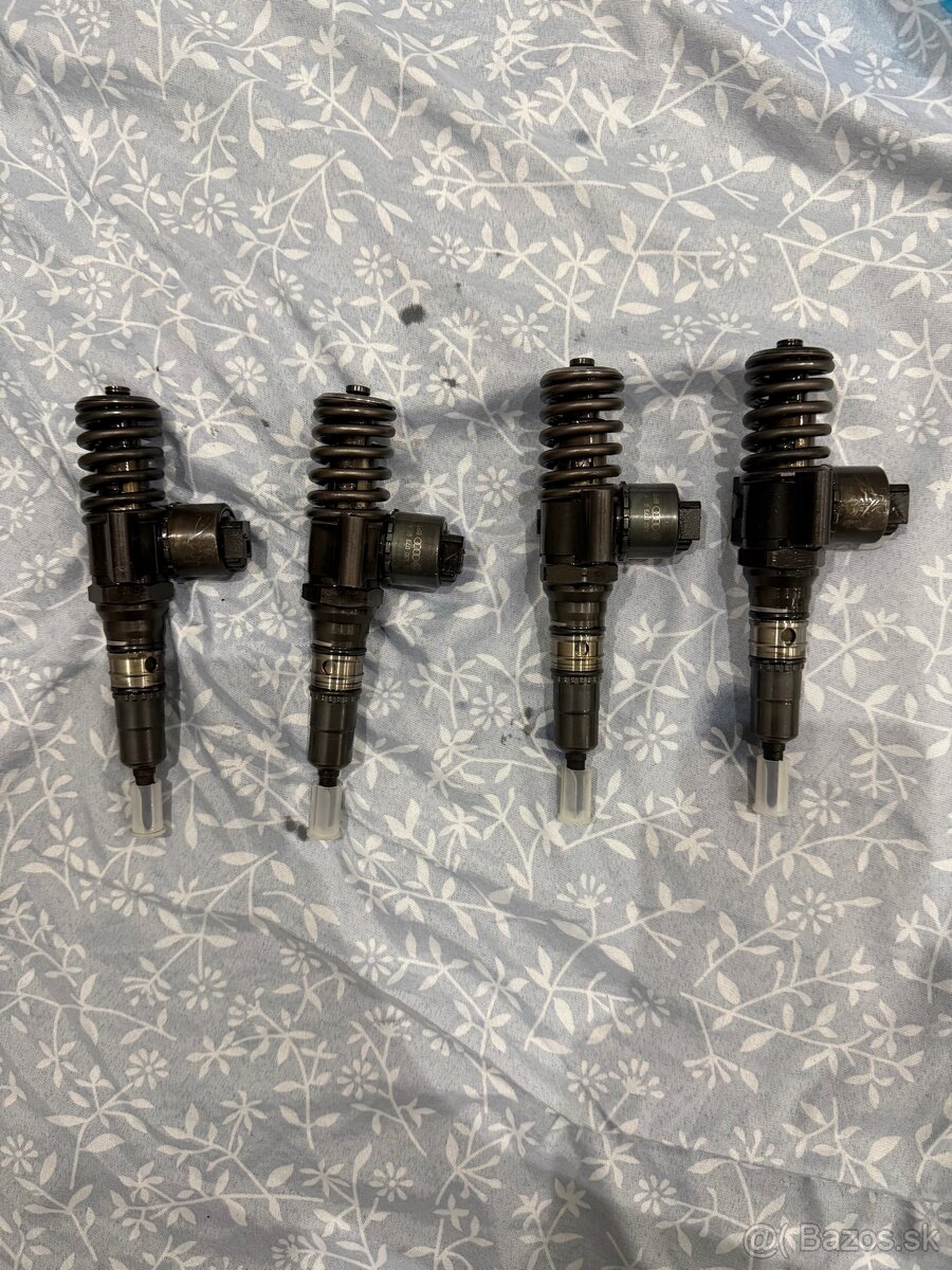 Vstrekovacie trysky 03G130073G 2.0 TDI 100 / 103 kw BKD, AZV