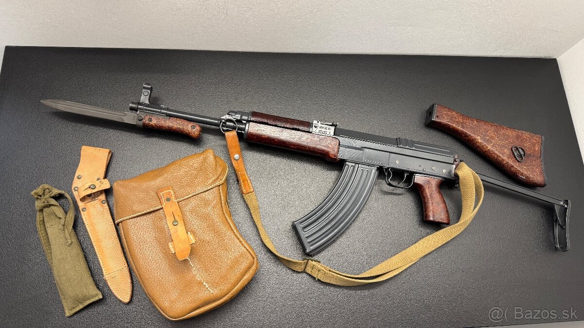 Predam samopal vzor 58 zbran