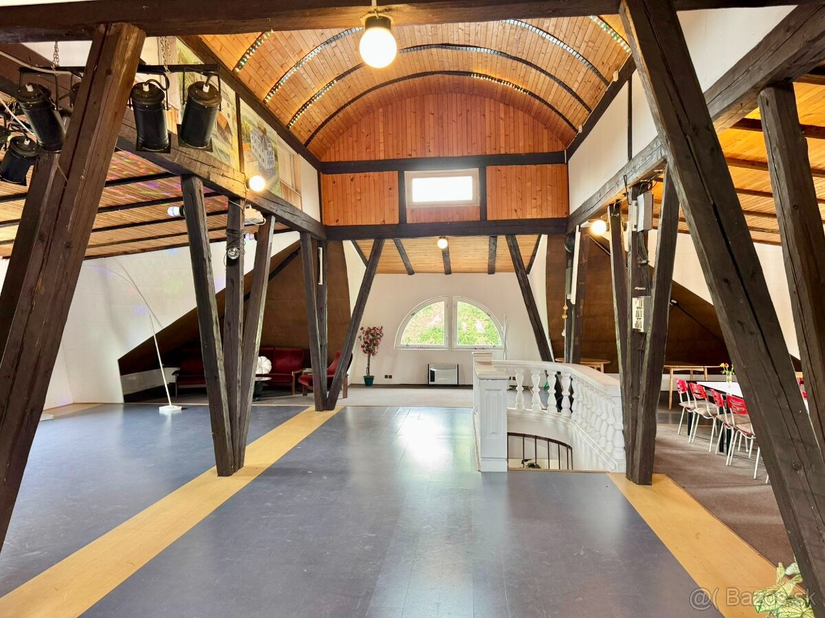 NA PREDAJ: Rozsiahla polyfunkčná budova, Pravenec