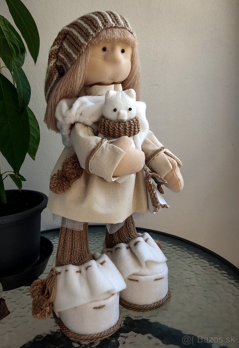 Interiérová textilná bábika s medvedíkom