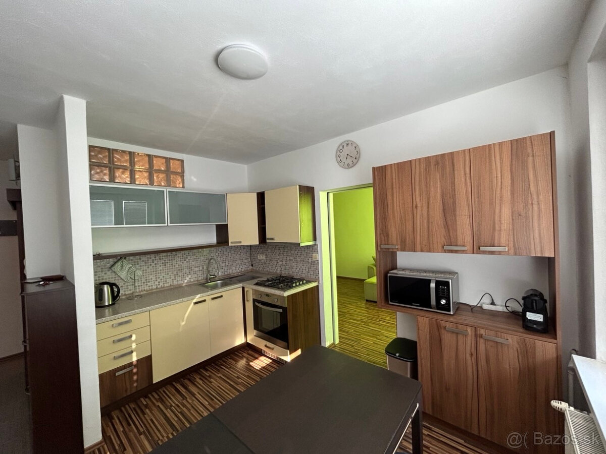 Prenájom 1-izbového bytu na Hornej ulici v Banskej Bystrici