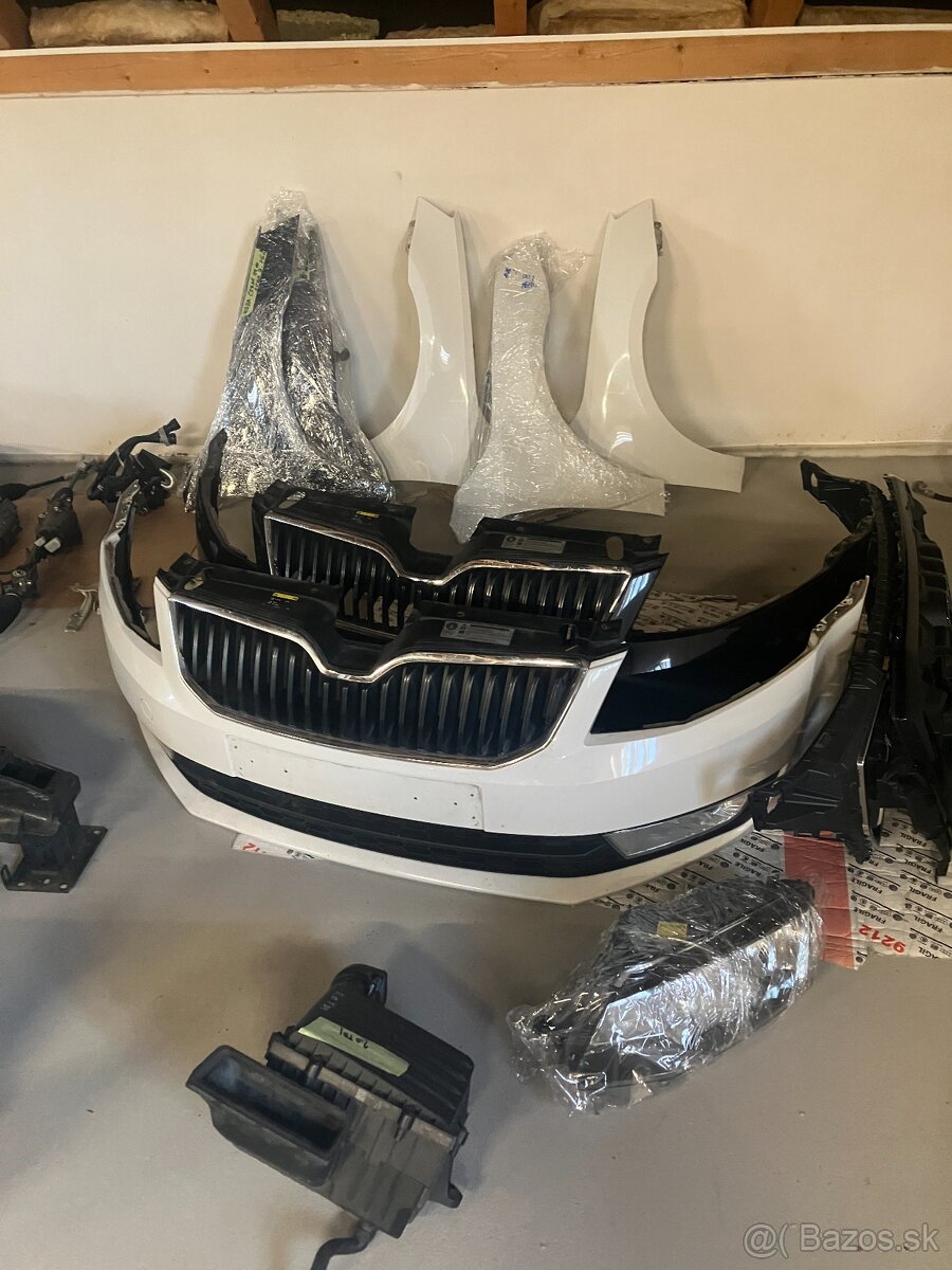 skoda octavia iii 3 12-17 predek bily cerny