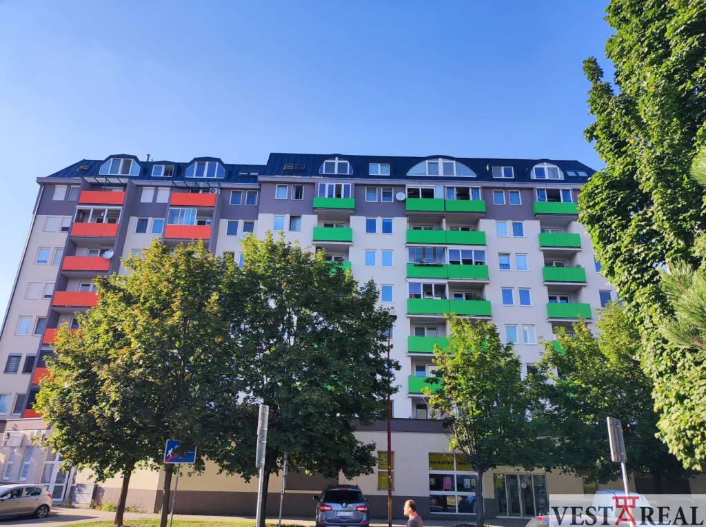 Na prenájom 1,5 izbový byt s lodžiou Trnava, Na hlinách