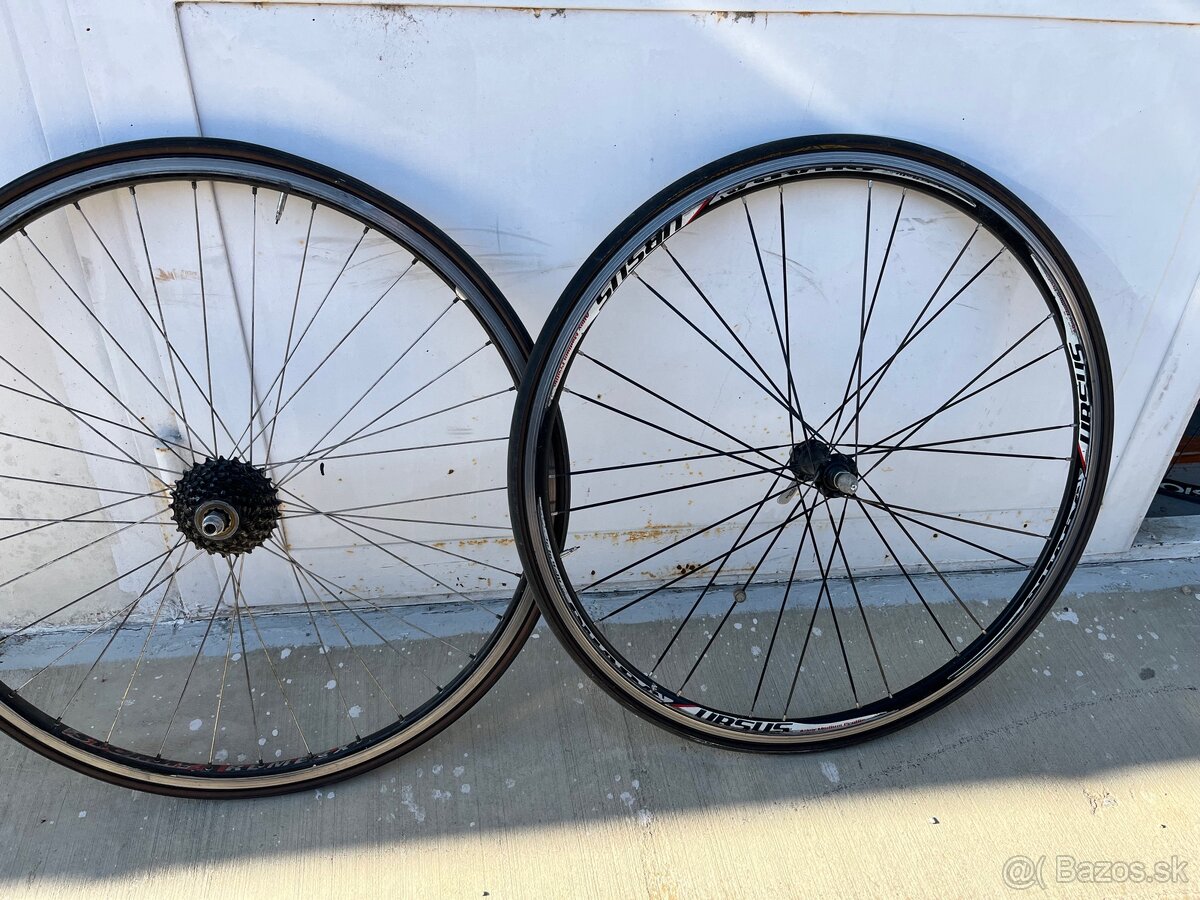 Staršie cestné kolesá 28”