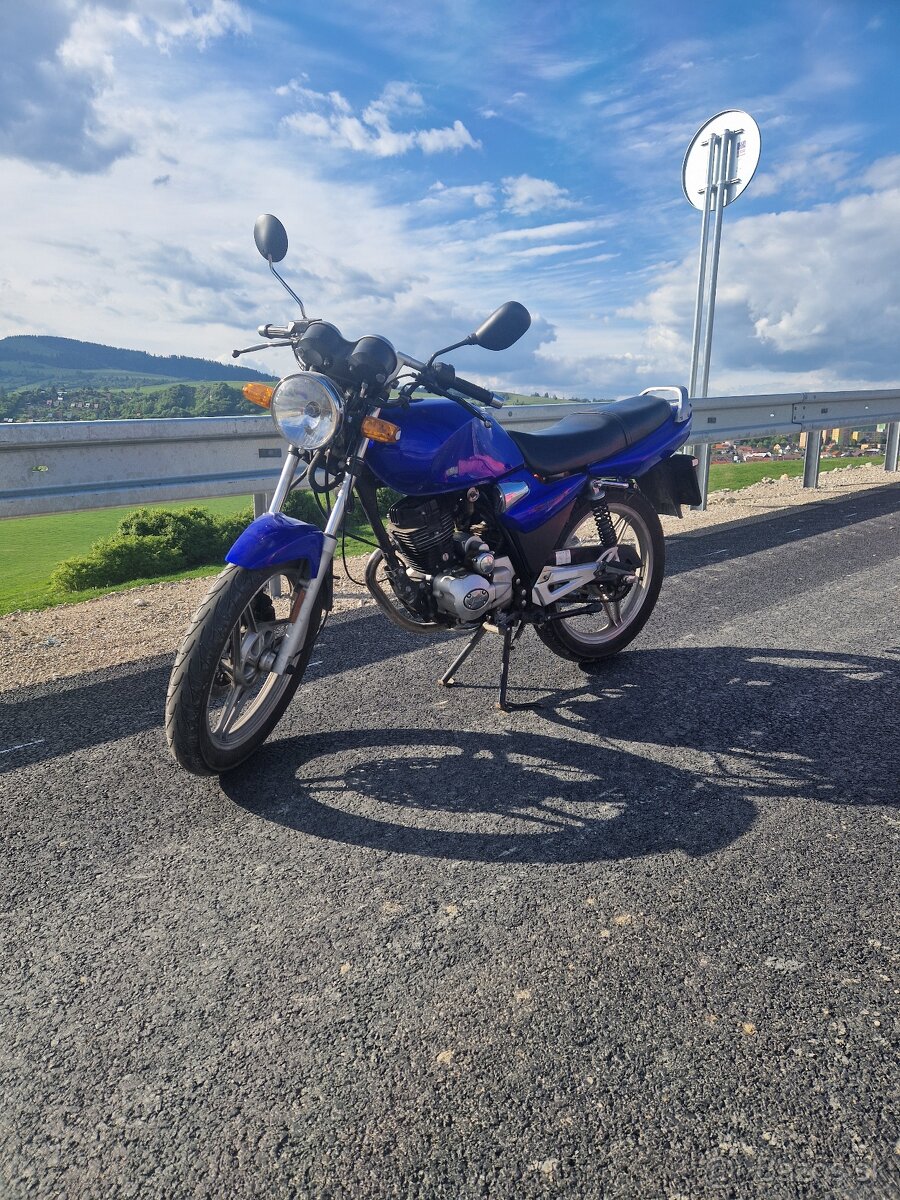 Predam moto Yuki 125 cm