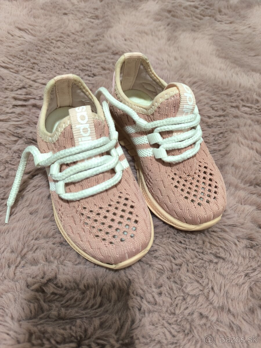 Adidas botasky 24