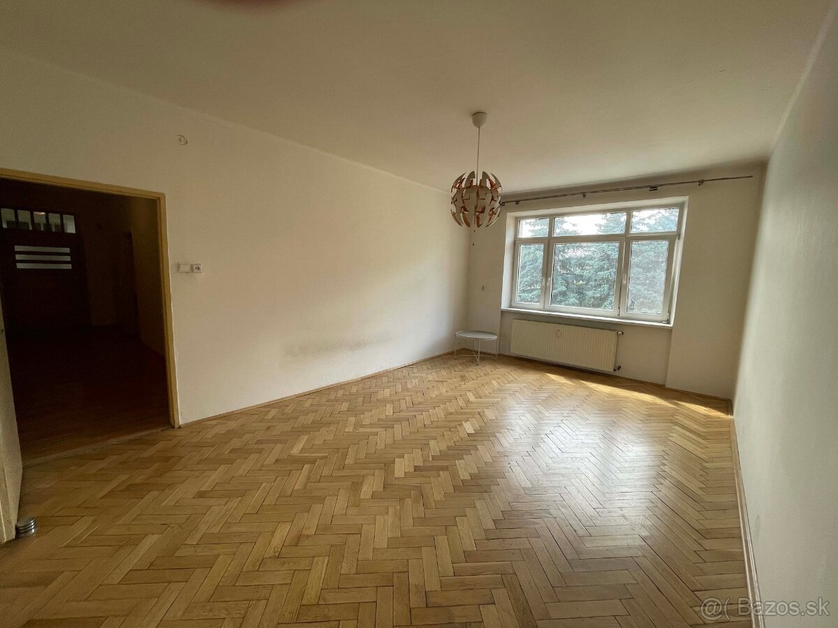 nadrozmerný 3,5-izbový byt, Martin – Centrum