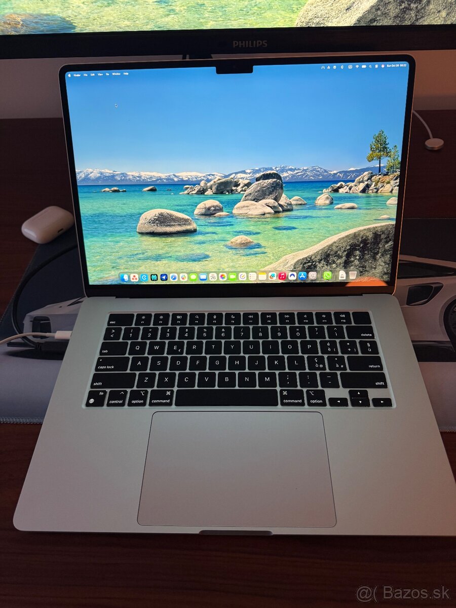 Apple MacBook Air 15 M2 8GB RAM 256GB HDD