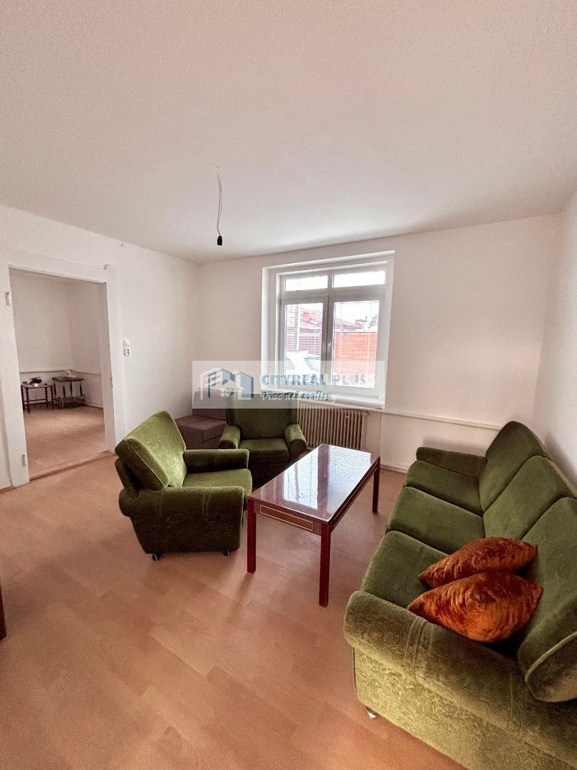 Ponúkame Vám na predaj rodinný dom na 20 árovom pozemku v No