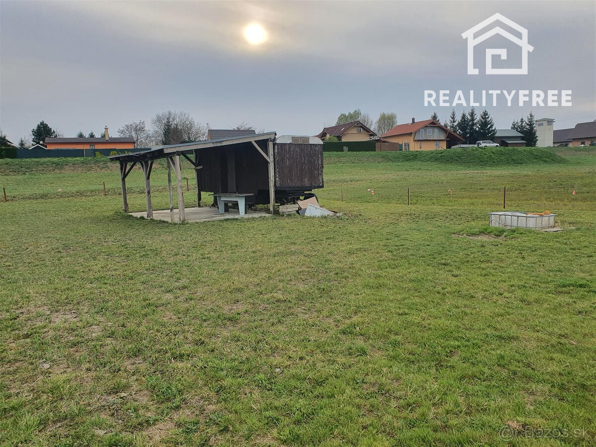 Na predaj pozemok v Rohovce-Šulianske jazero, 1806 m2