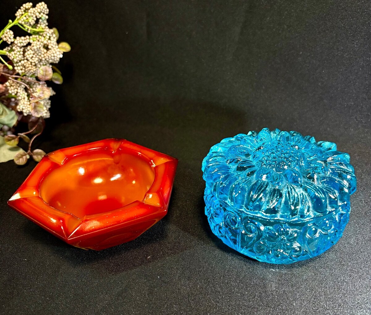 Popolník kadmiove a doza manganove sklo