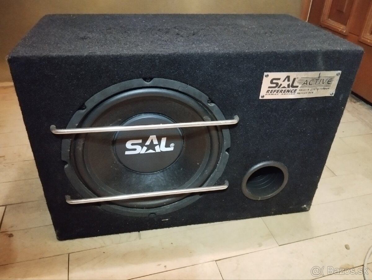 Predam subwoofer so zosilovacom do auta